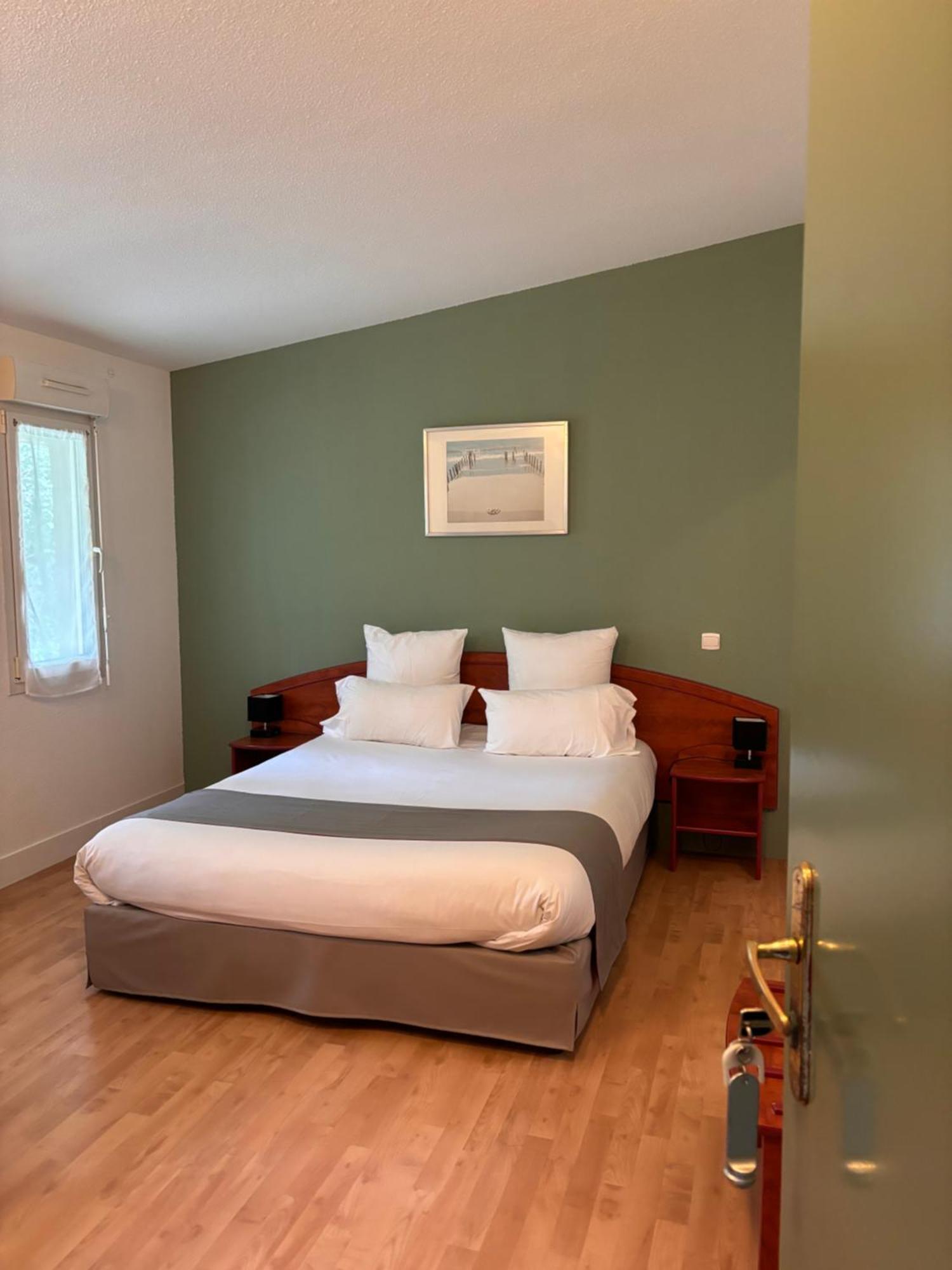 Hotel - Domaine De La Blanchardiere - Le Mans Changé Kültér fotó