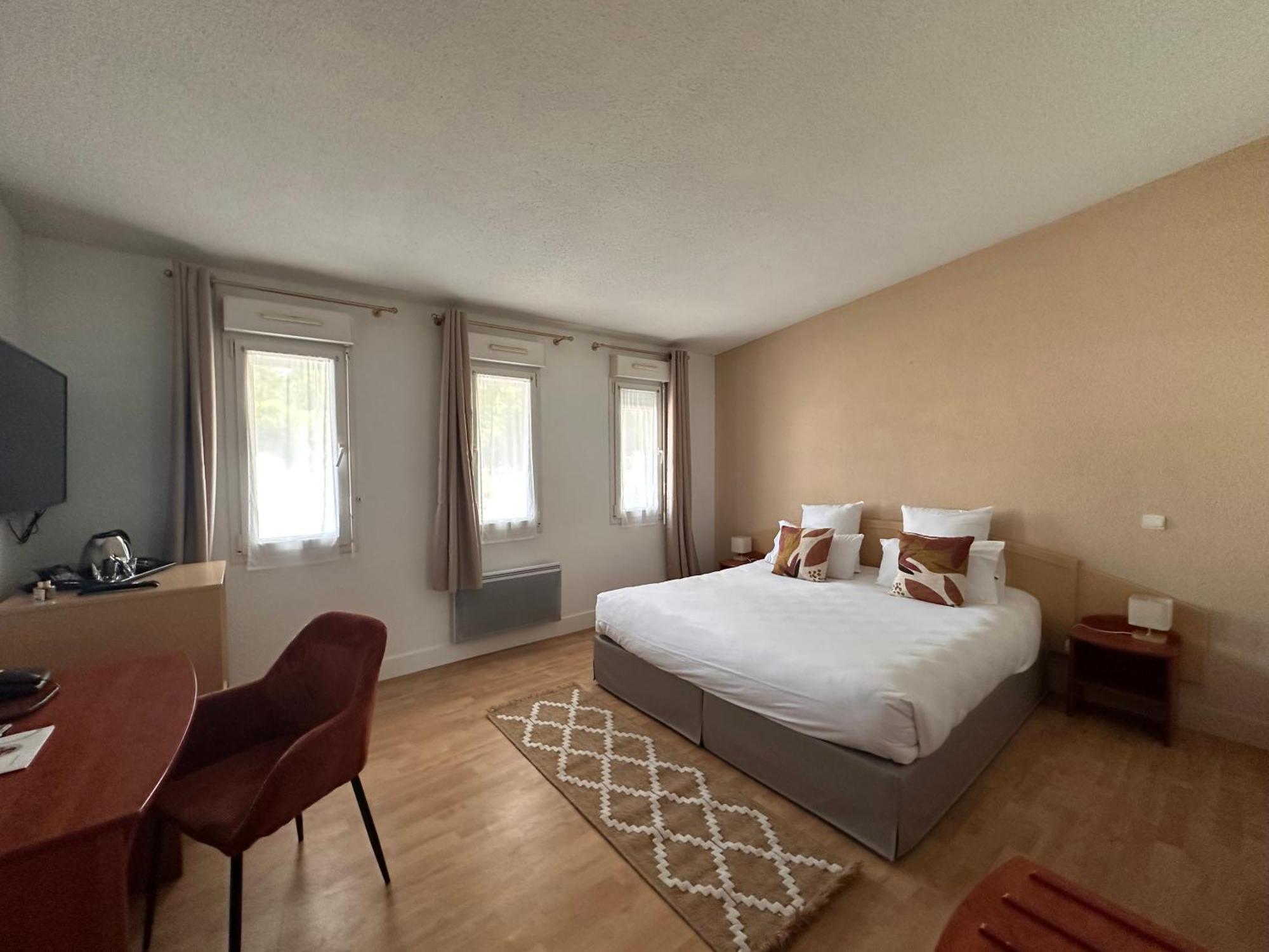 Hotel - Domaine De La Blanchardiere - Le Mans Changé Kültér fotó